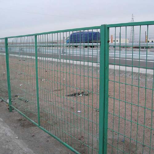 公路护栏网002