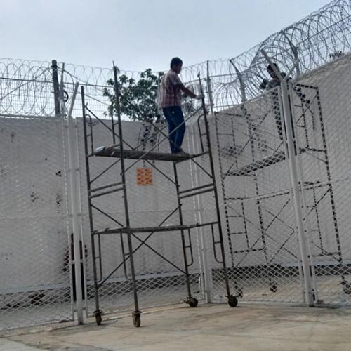 监狱隔离网012